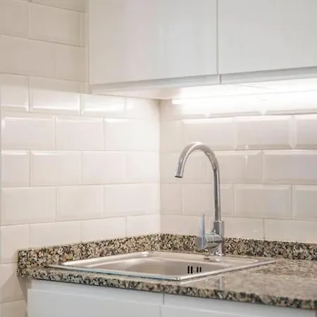 Lindo Estudio En El Centro By فيجو