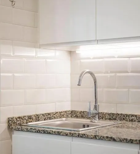 Lindo Estudio En El Centro By Βίγκο