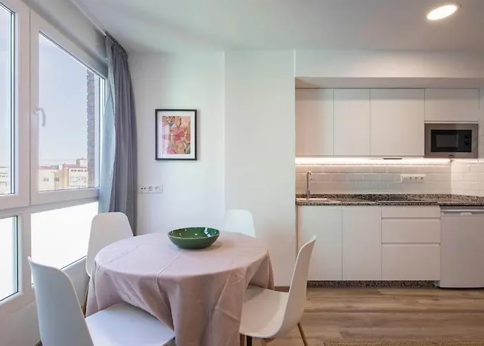 Lindo Estudio En El Centro By Βίγκο